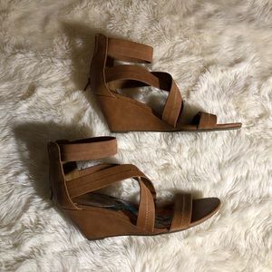 Madden Girl Wedges